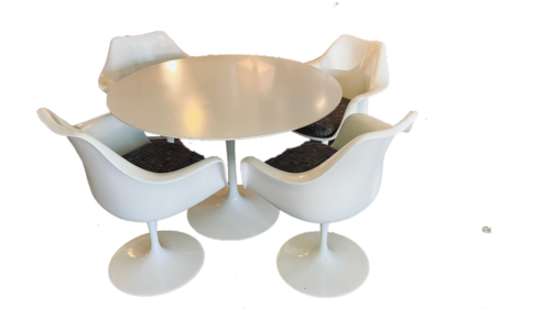 Knoll Saarinen Tulip Base Table and Chairs